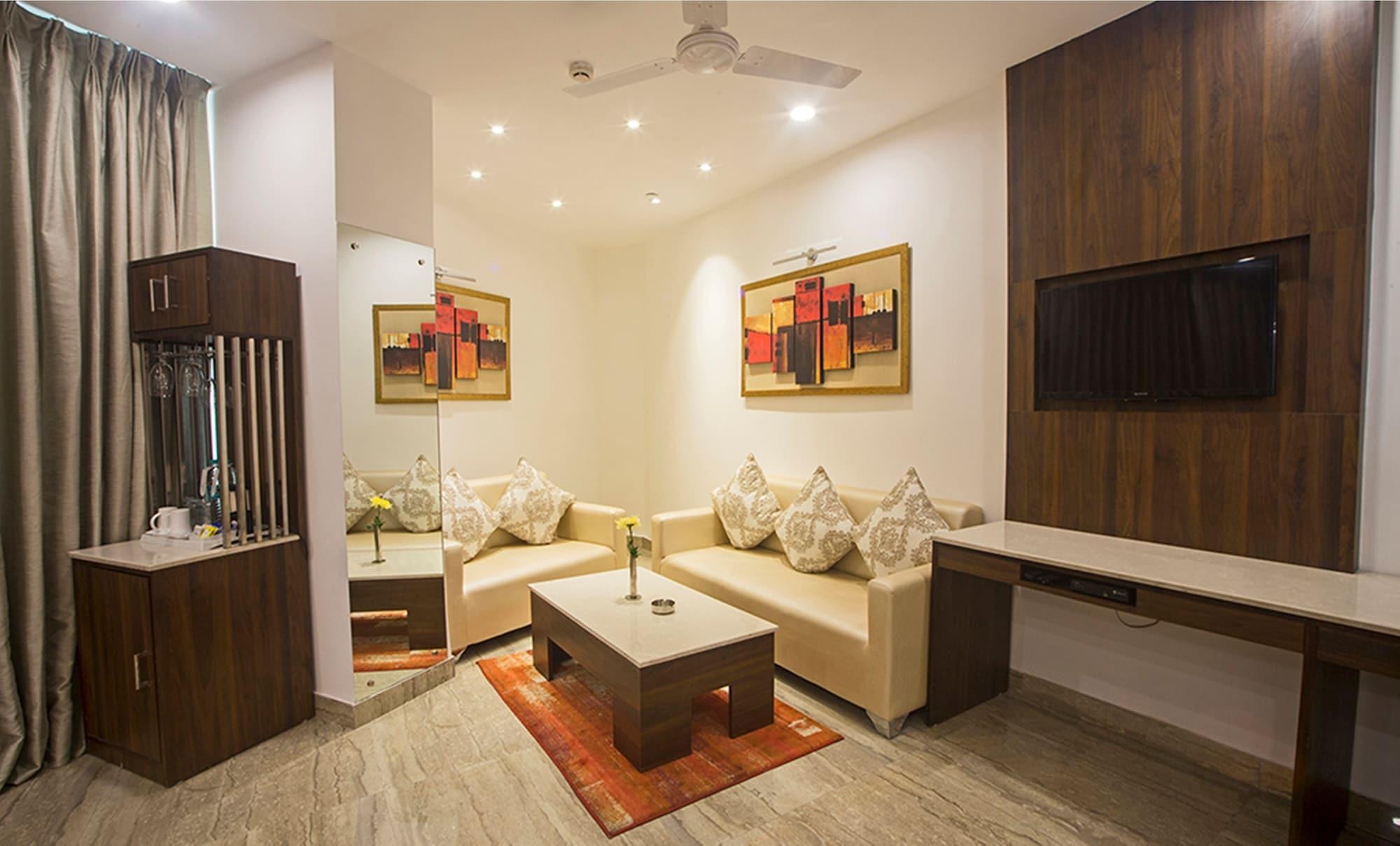 Hotel Shanti Palace Mahipalpur New Delhi Exteriör bild