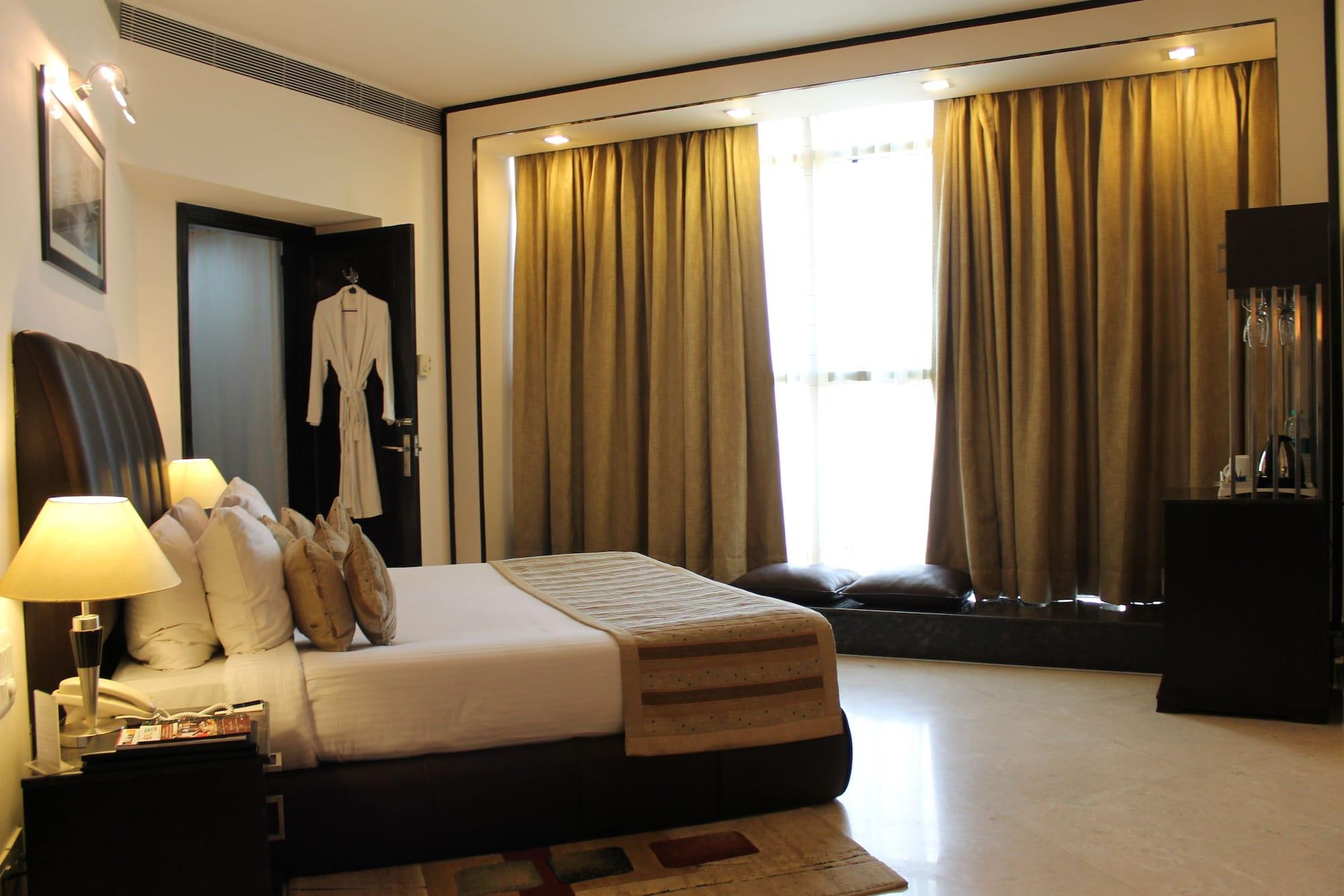 Hotel Shanti Palace Mahipalpur New Delhi Exteriör bild