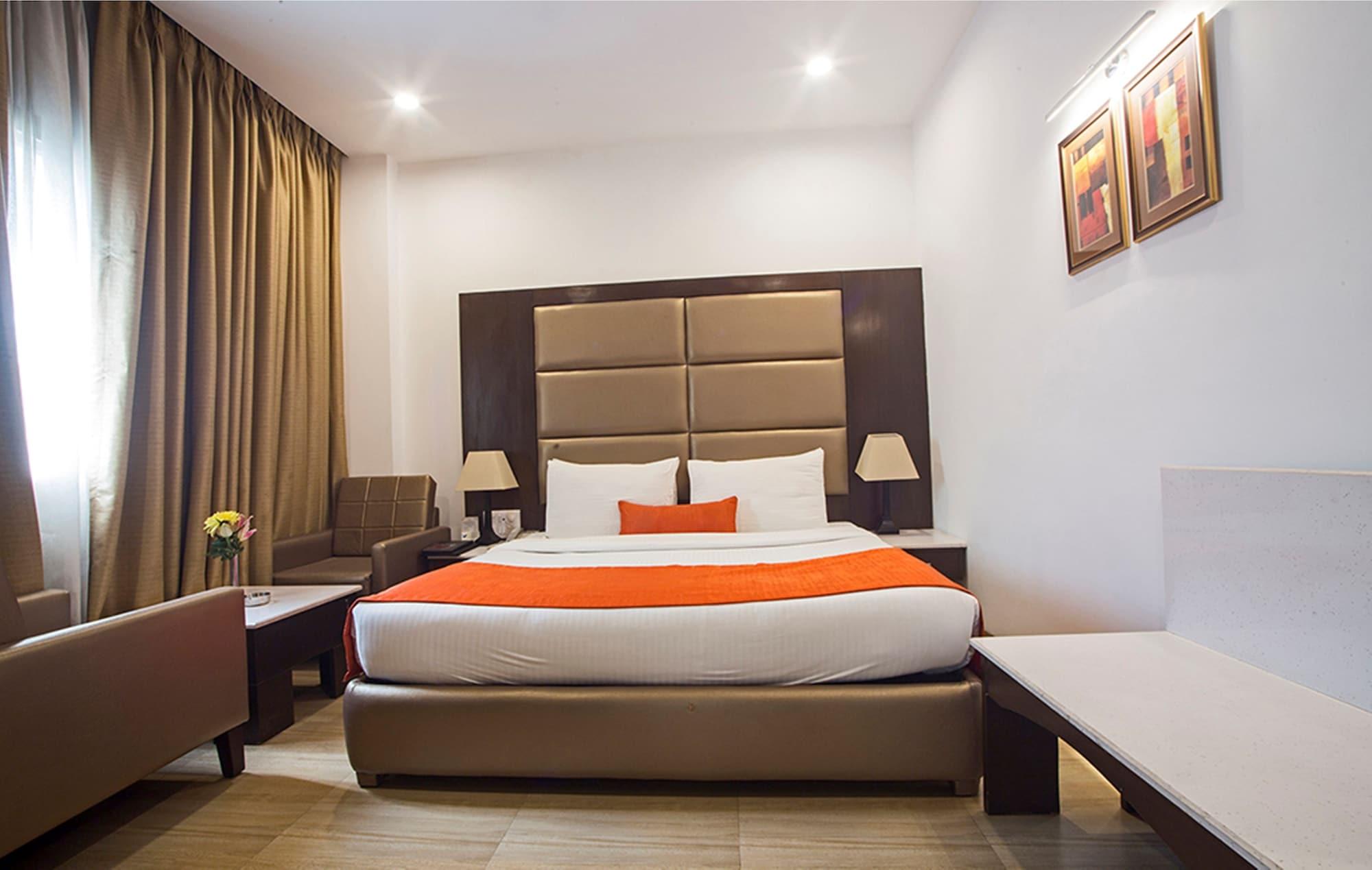 Hotel Shanti Palace Mahipalpur New Delhi Exteriör bild