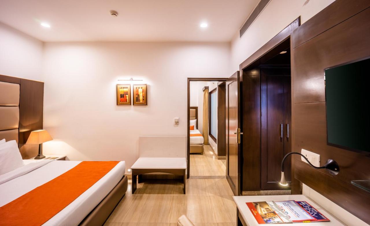 Hotel Shanti Palace Mahipalpur New Delhi Exteriör bild