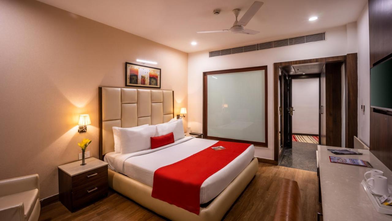 Hotel Shanti Palace Mahipalpur New Delhi Exteriör bild